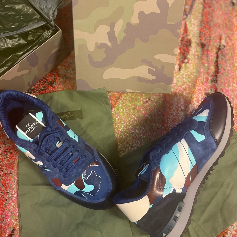 NWT Valentino rock stud mens size 10